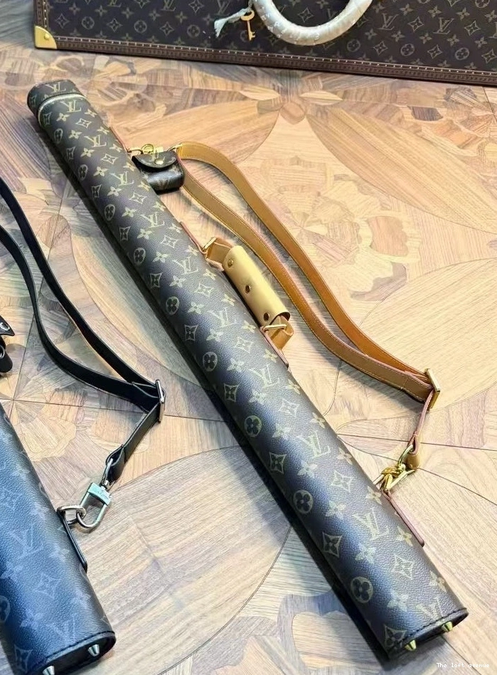CUE BILLIARD LV COVER STICK 0810